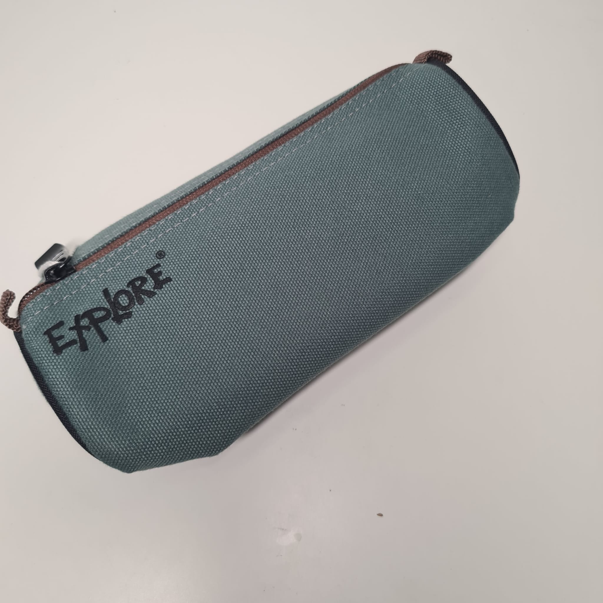 Pencil case, green barrel