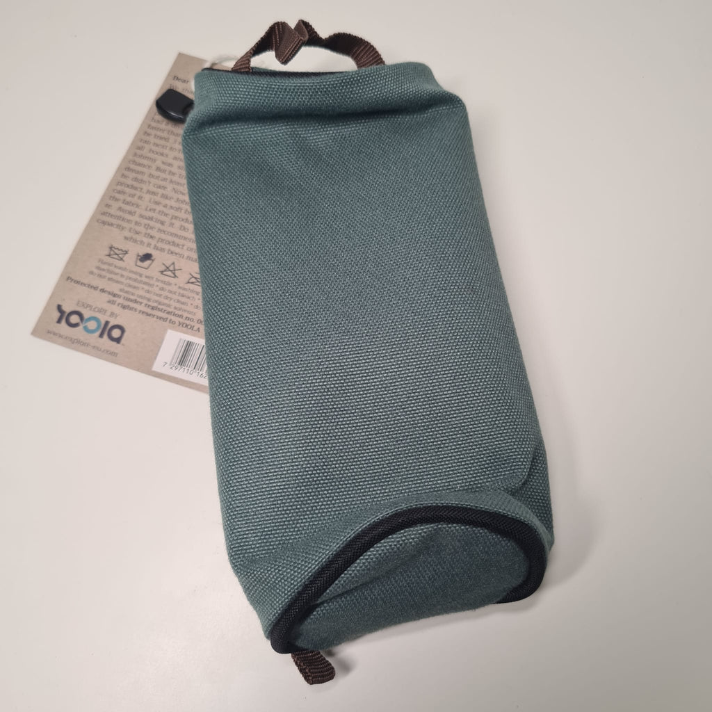 Pencil case, green barrel